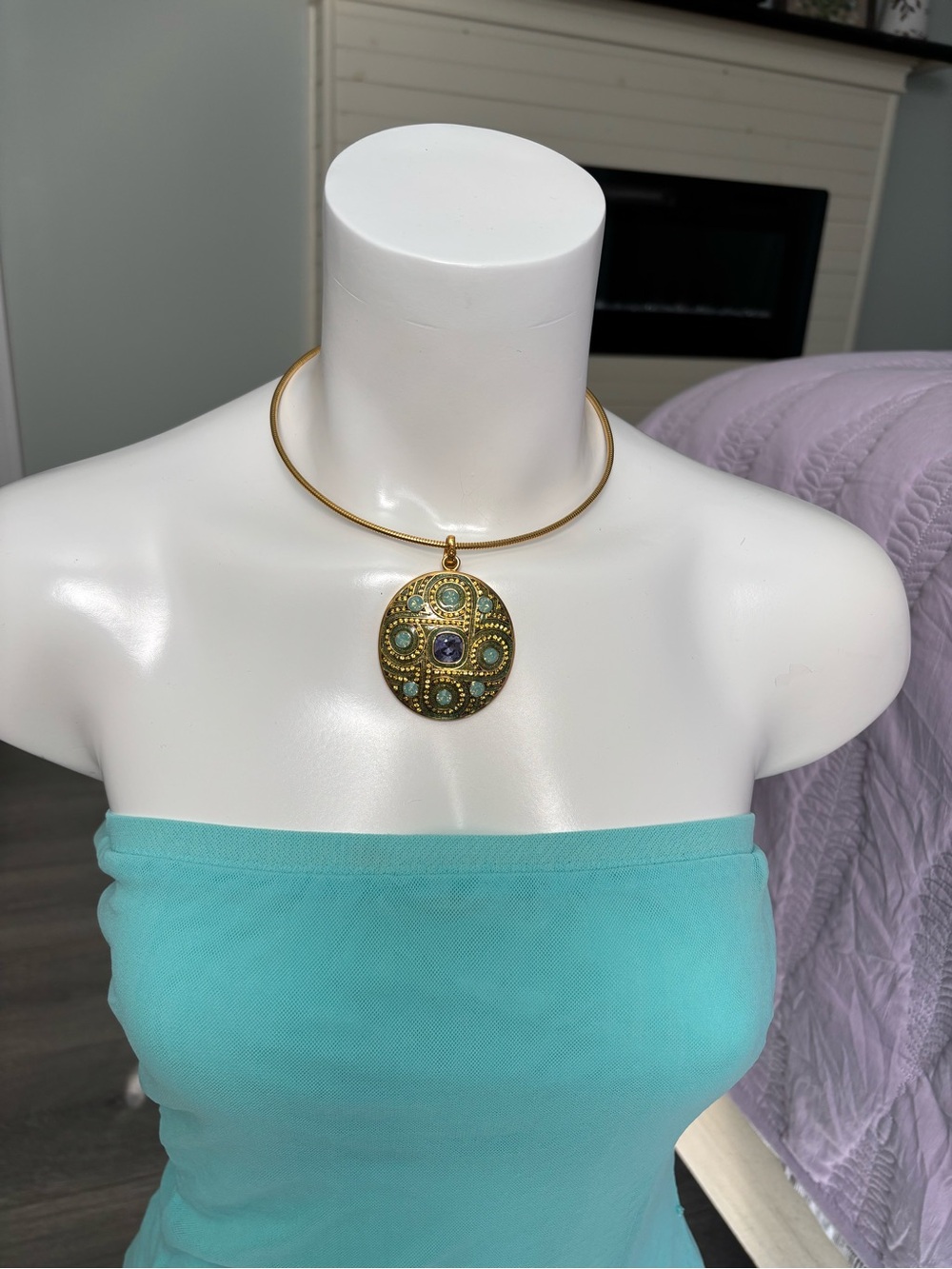 Gold-Tone Pendant Choker Necklace with Multicolored Stones